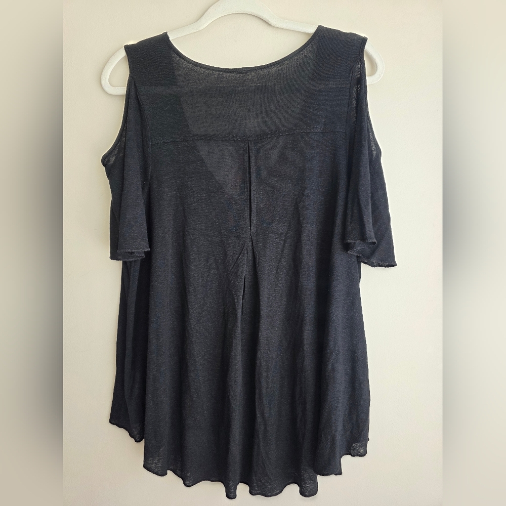 Free People Cold Shoulder V-Neck High-Low Top in Black - Size S - Picture 8 of 8